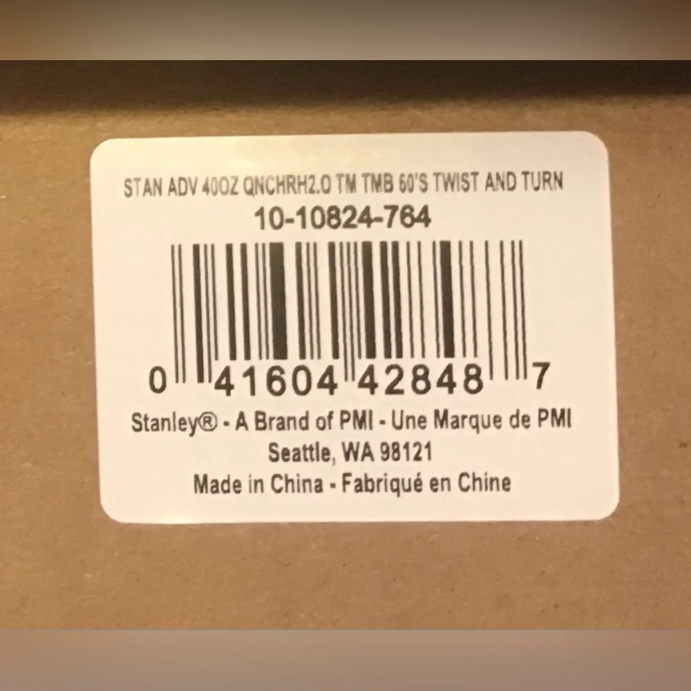 🤩 Stanley x Barbie 40oz Tumbler - New - Picture 4 of 5